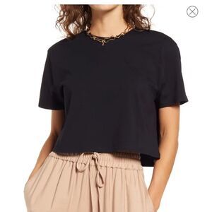 Boxy Crop T-Shirt
OPEN EDIT XL